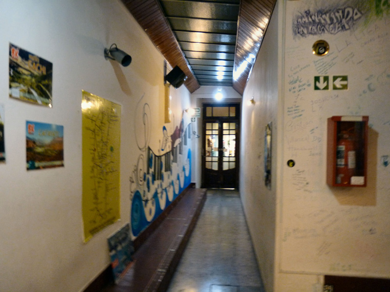 Patio de notre hostal (hostal = auberge pour routards) 